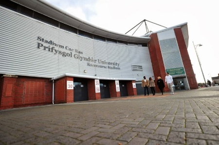 Stadium Cae Ras Prifysgol Glyndwr University Racecourse Stadium