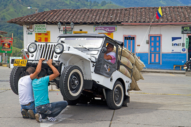 Fixing Colombian jeep