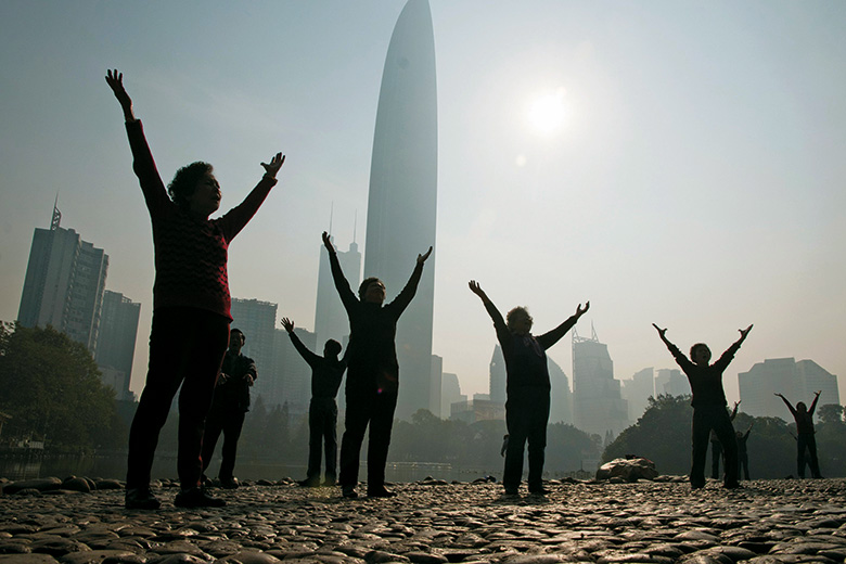 Morning exercises in Shenzen