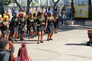 African women singing dancing in Cape Town