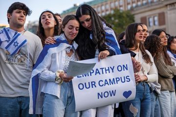 Vigil supporting Israel at Columbia Unversity, New York, October