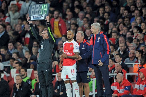 Arsene Wenger, Theo Walcott, Arsenal, Barclays Premier League match