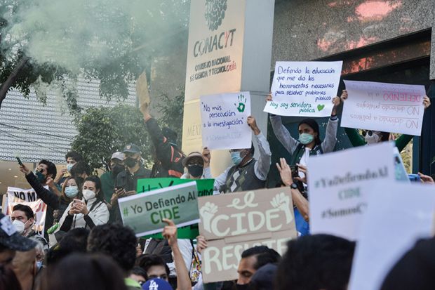 Students and academics from the Center for Economic Research and Teaching (CIDE) hold a peaceful demonstration in protest about the appointment as director of Dr. José Antonio Romero Tellaeche