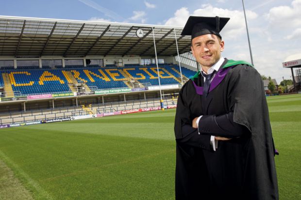 Kevin Sinfield, Yorkshire Carnegie, Leeds Rhinos