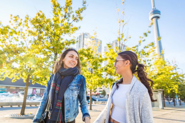 Overseas university students in Canada