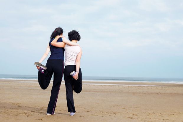 women-beach-runners